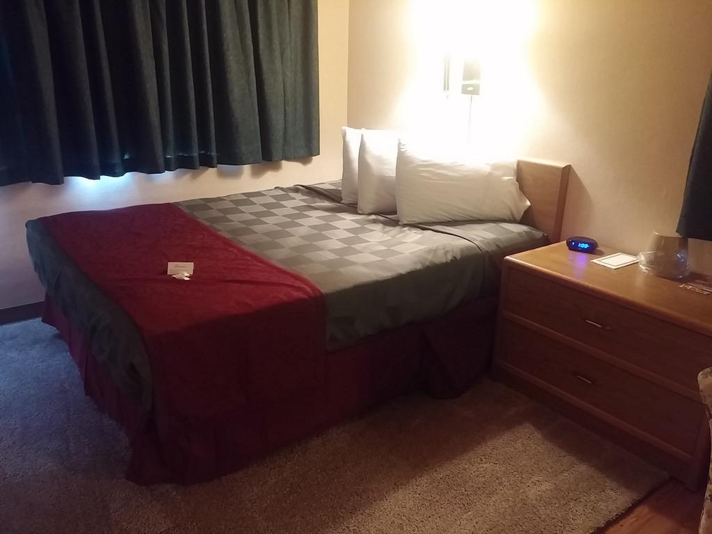 Mid Town Motel グレートフォールズ 部屋 写真